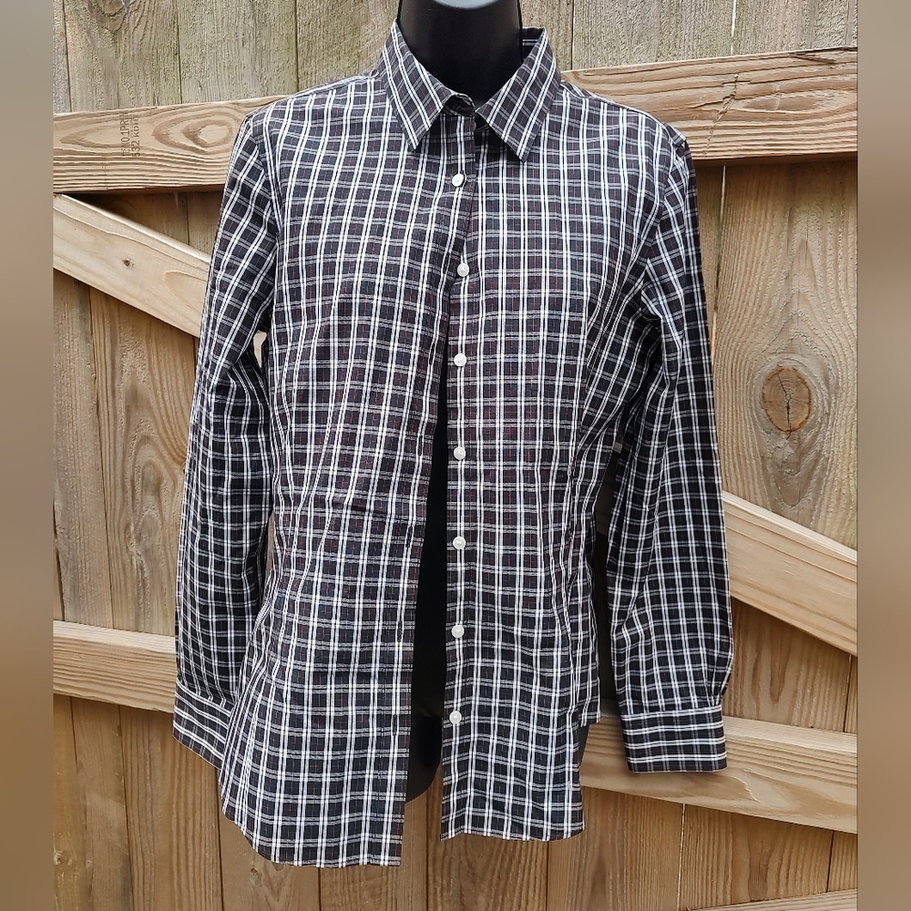 🏵️Brooks Brothers Black Plaid Button Down Shirt 🏵️